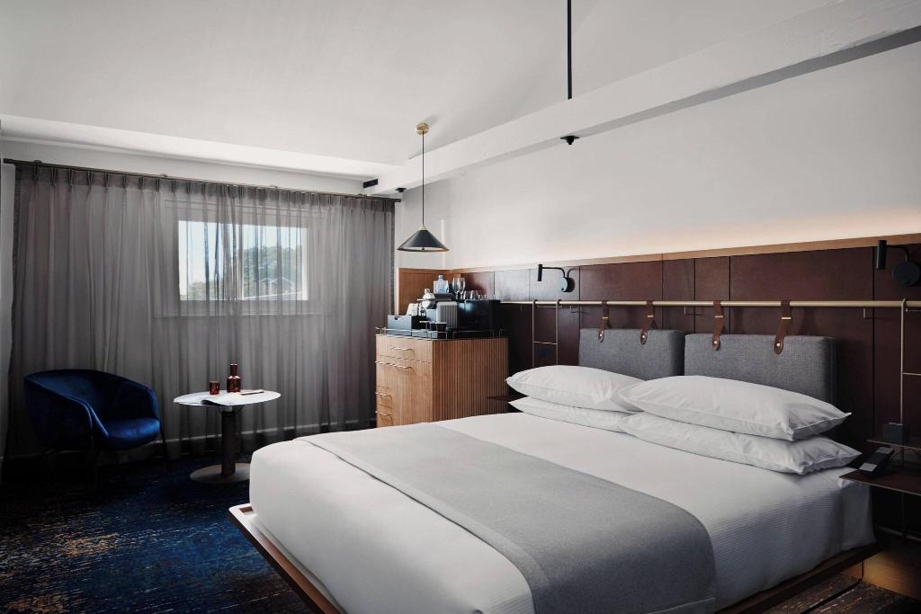 hotel-thumb