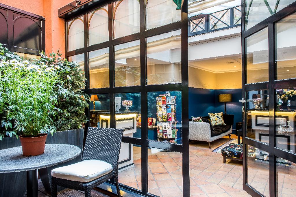 Hotel Jardin le Brea, Frankreich, Paris. Großes 130