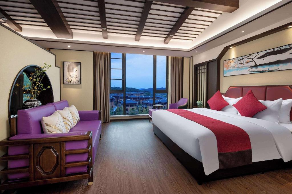 Ramada By Wyndham Yingshan Jiulongwan Resort