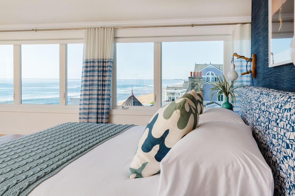 Blue - Inn On The Beach