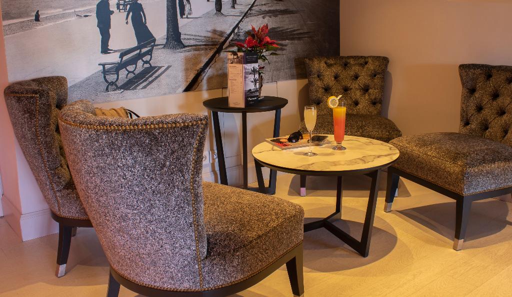 Hotel Suisse, Frankreich, Nizza. Großes 25