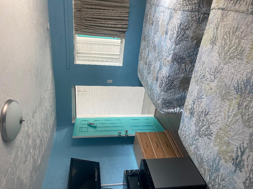 Surfcomber Motel