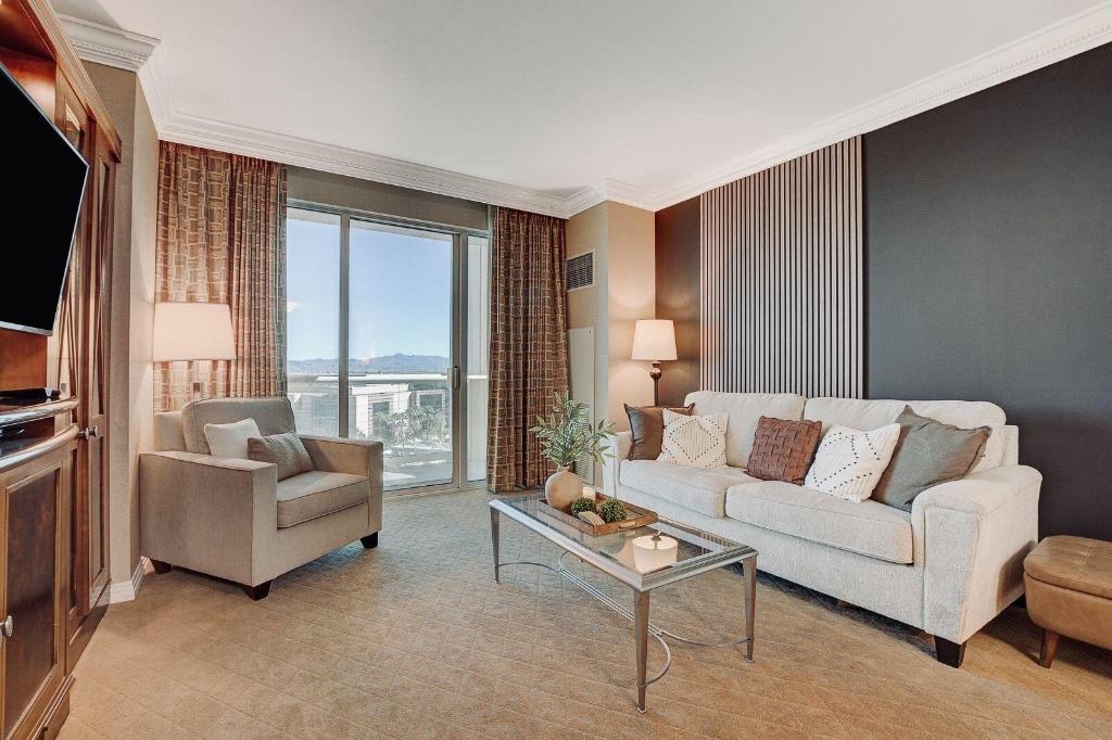Luxe 702 Mgm Signature 1 Br 2 Bth Suite