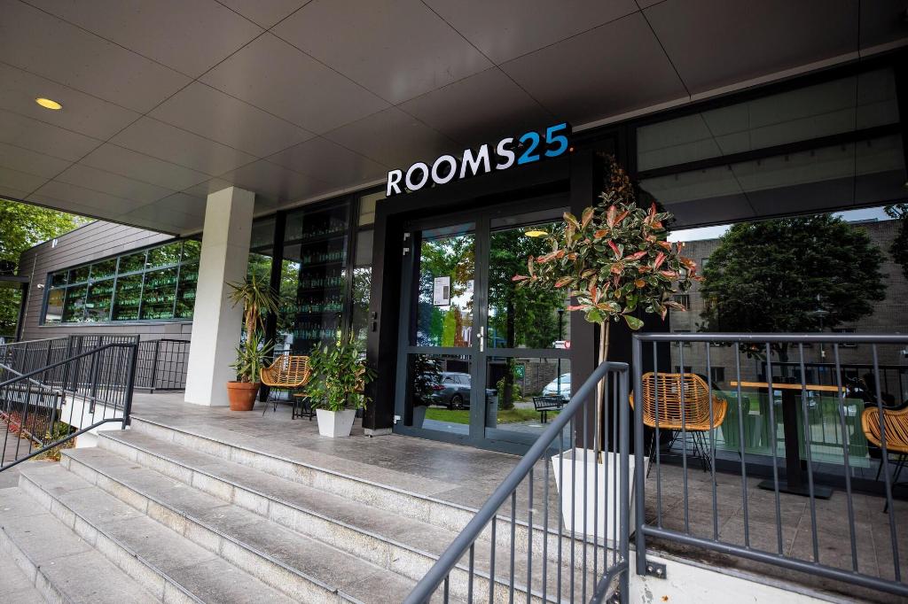Rooms25