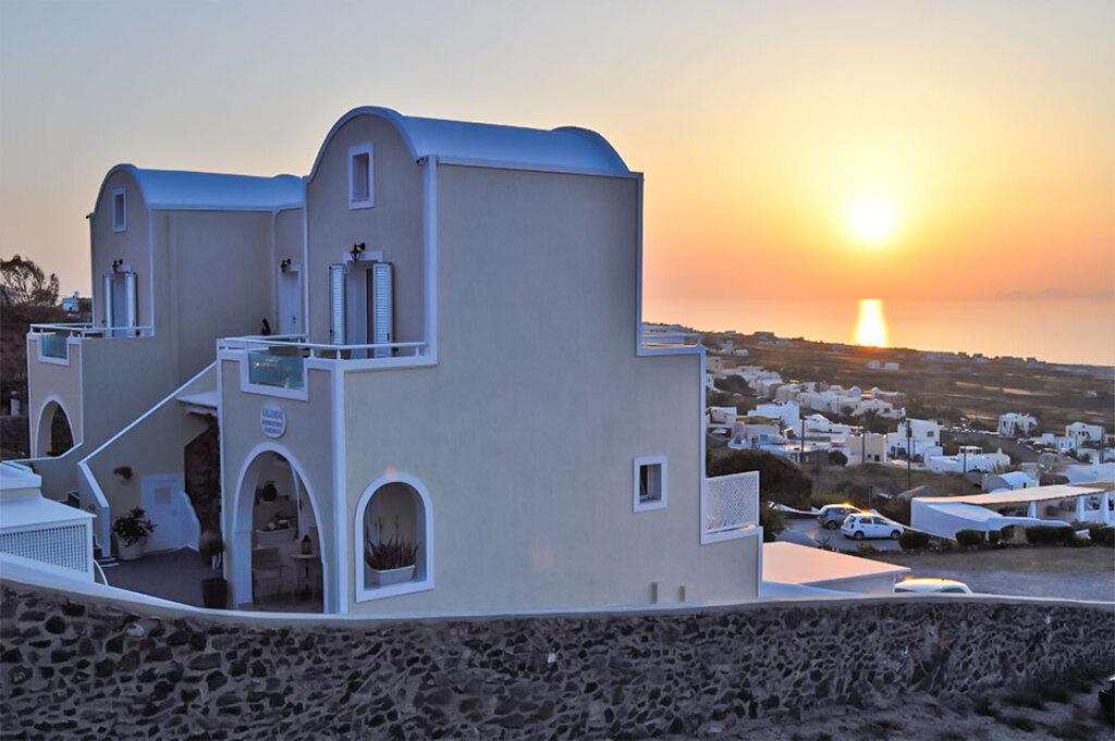 Kiklamino Sunset Studios