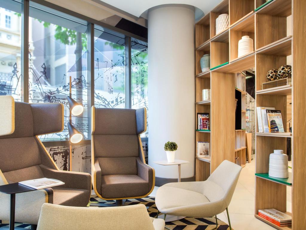 Weave Suites – Hillside - Lobby