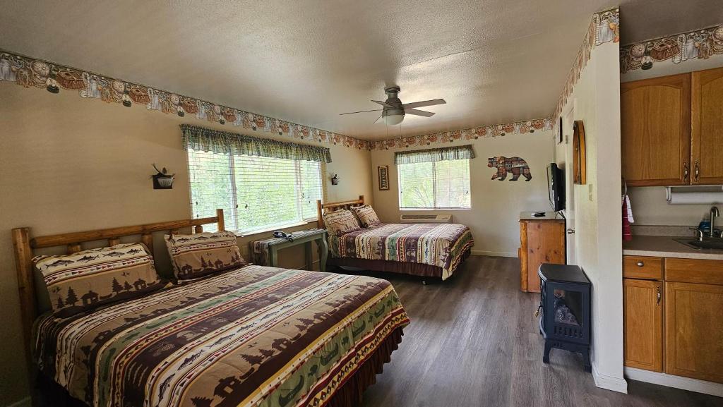 Sequoia Lodge
