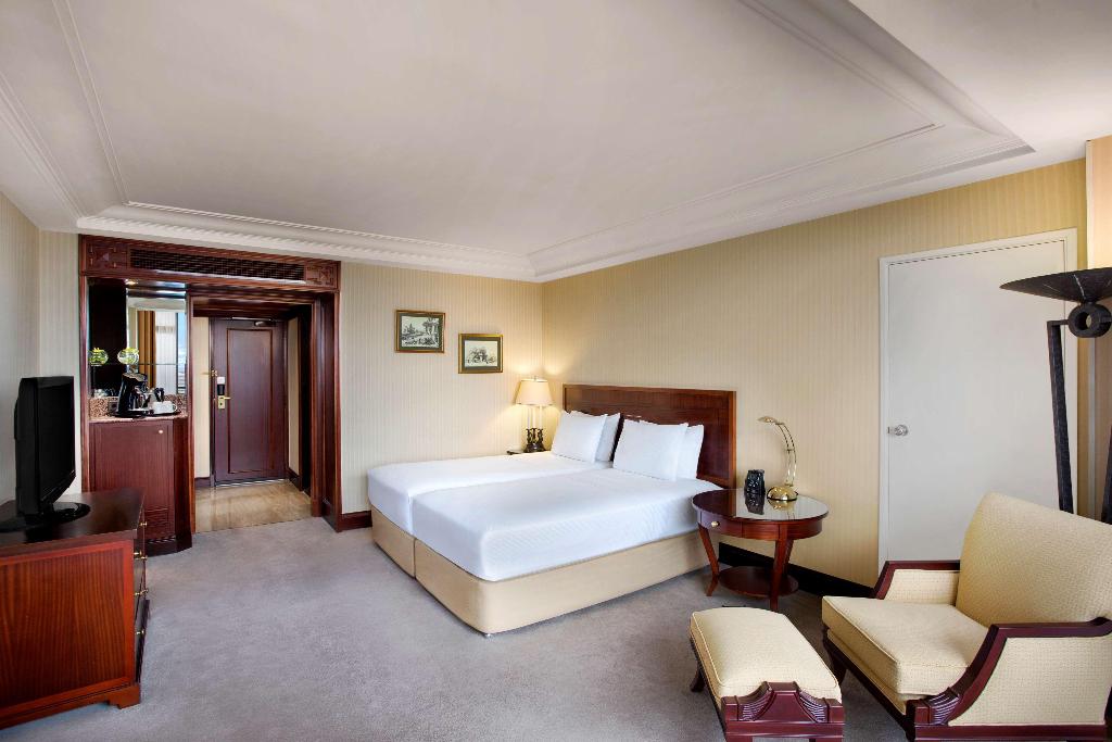 hotel-thumb