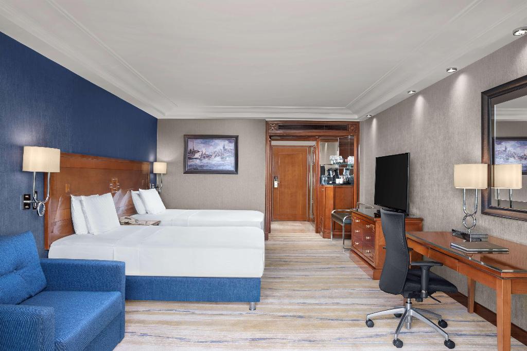 hotel-thumb