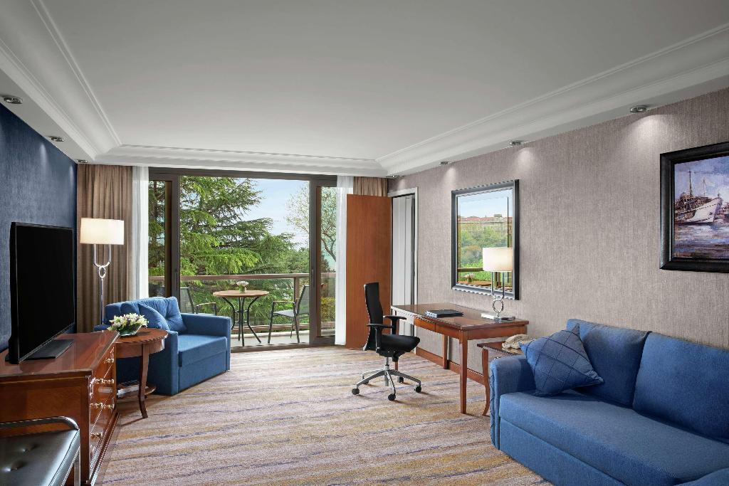 hotel-thumb