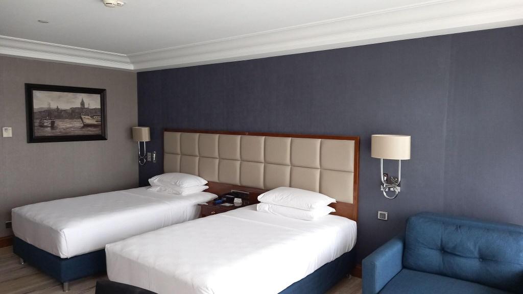 hotel-thumb