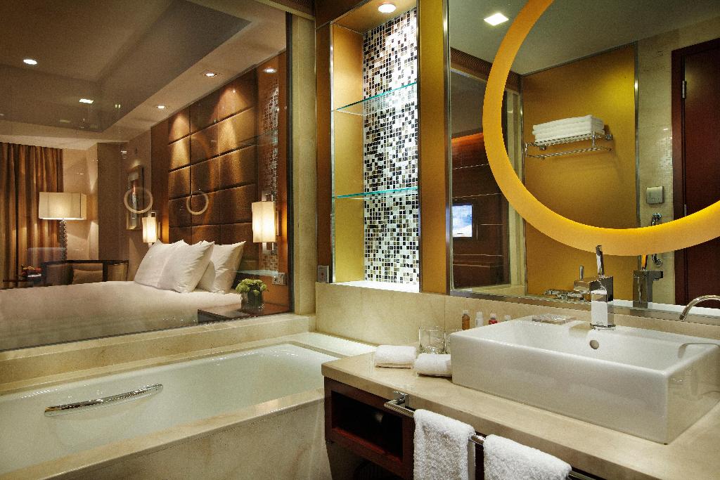 Crowne Plaza Yantai Sea View