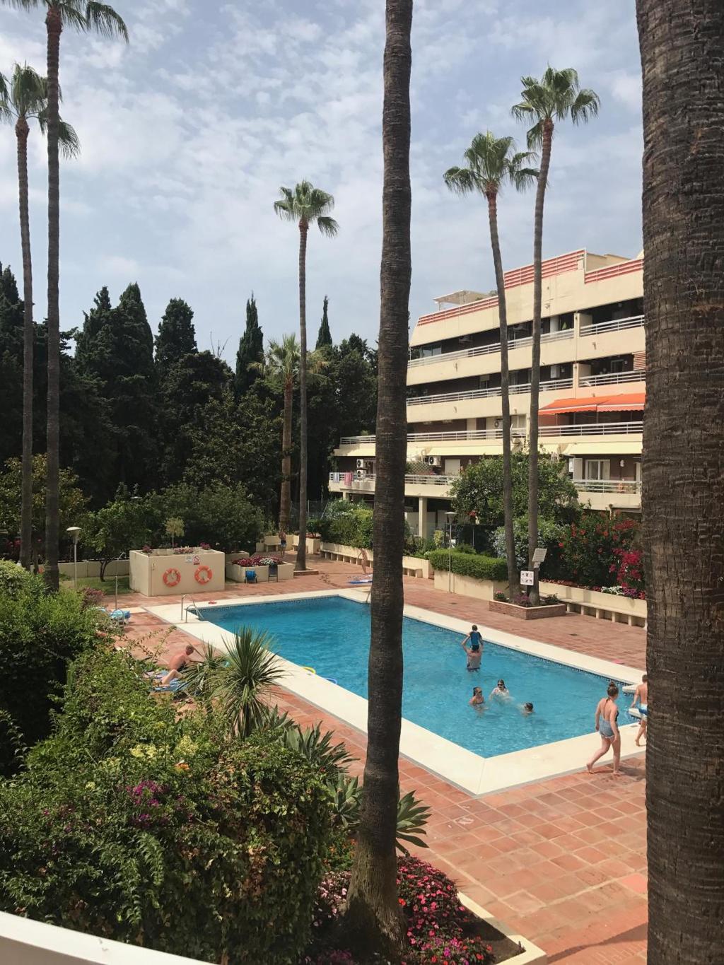 Marbella Skol