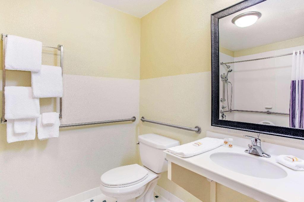 La Quinta Inn & Suites Raleigh / Durham Southpoint