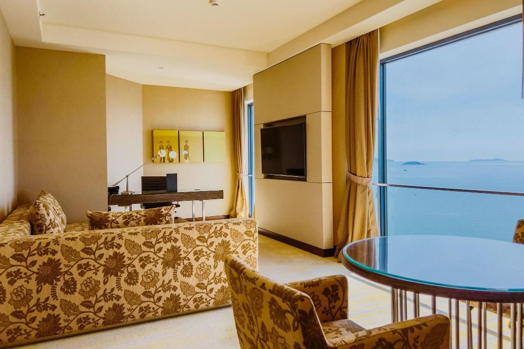 hotel-thumb