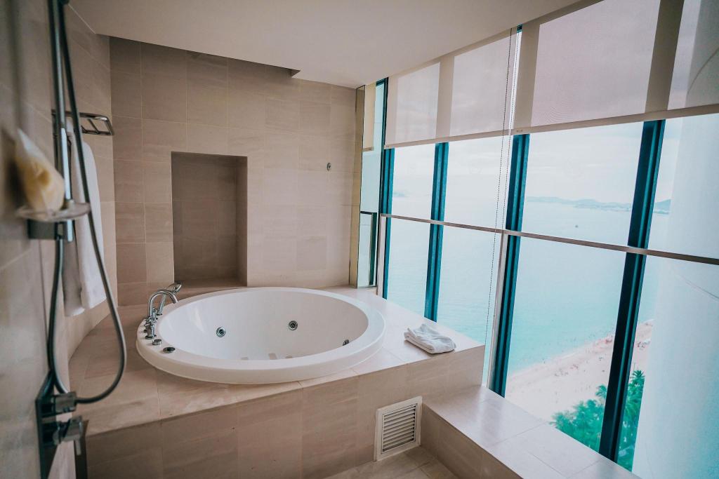 hotel-thumb