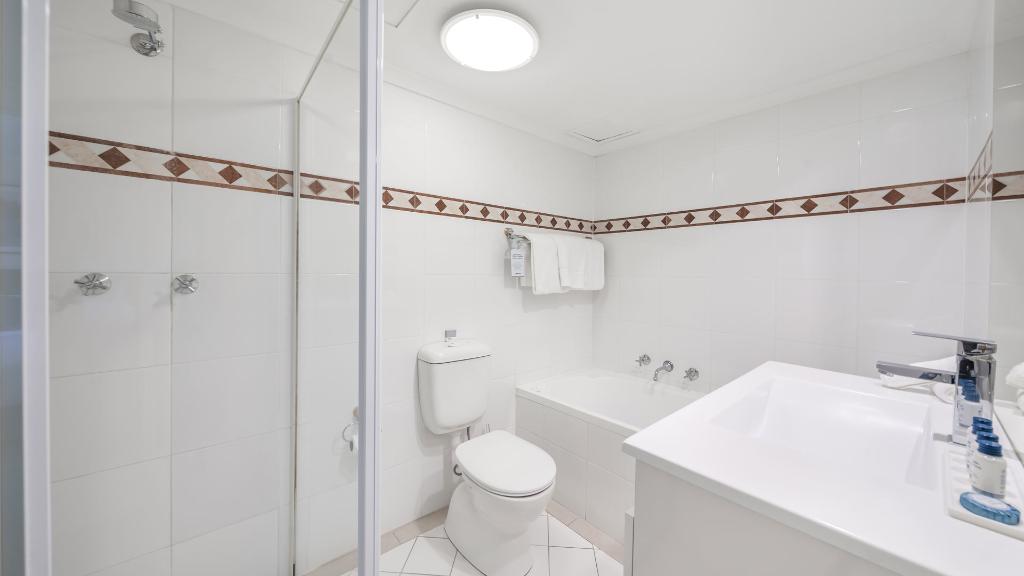 Oaks Sydney Castlereagh Suites photo 33