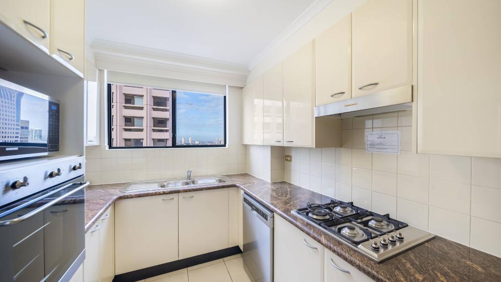 Oaks Sydney Castlereagh Suites photo 23