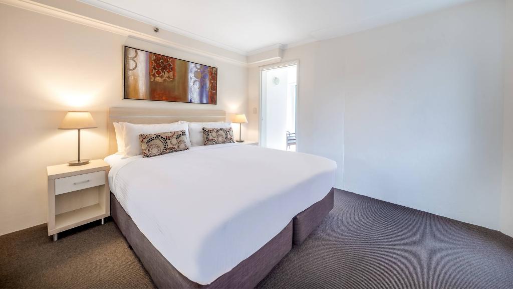 Oaks Sydney Castlereagh Suites photo 34