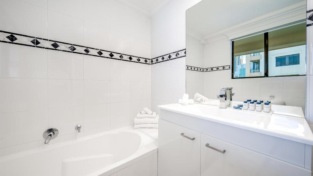 Oaks Sydney Castlereagh Suites photo 27