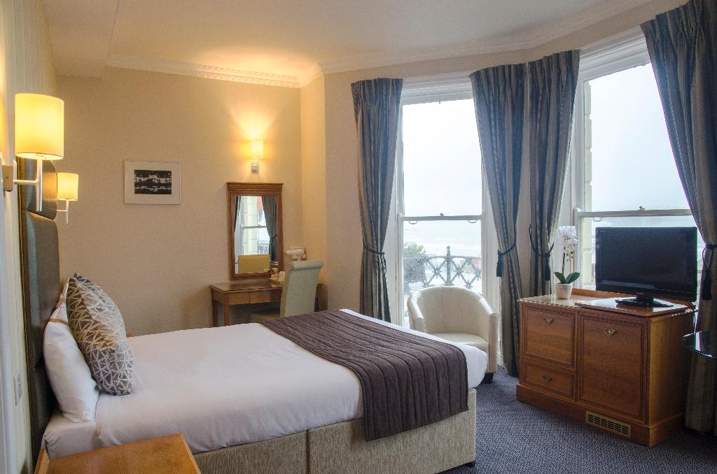 The Kings Hotel - General view