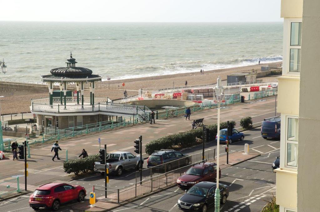 The Kings Hotel - Beach