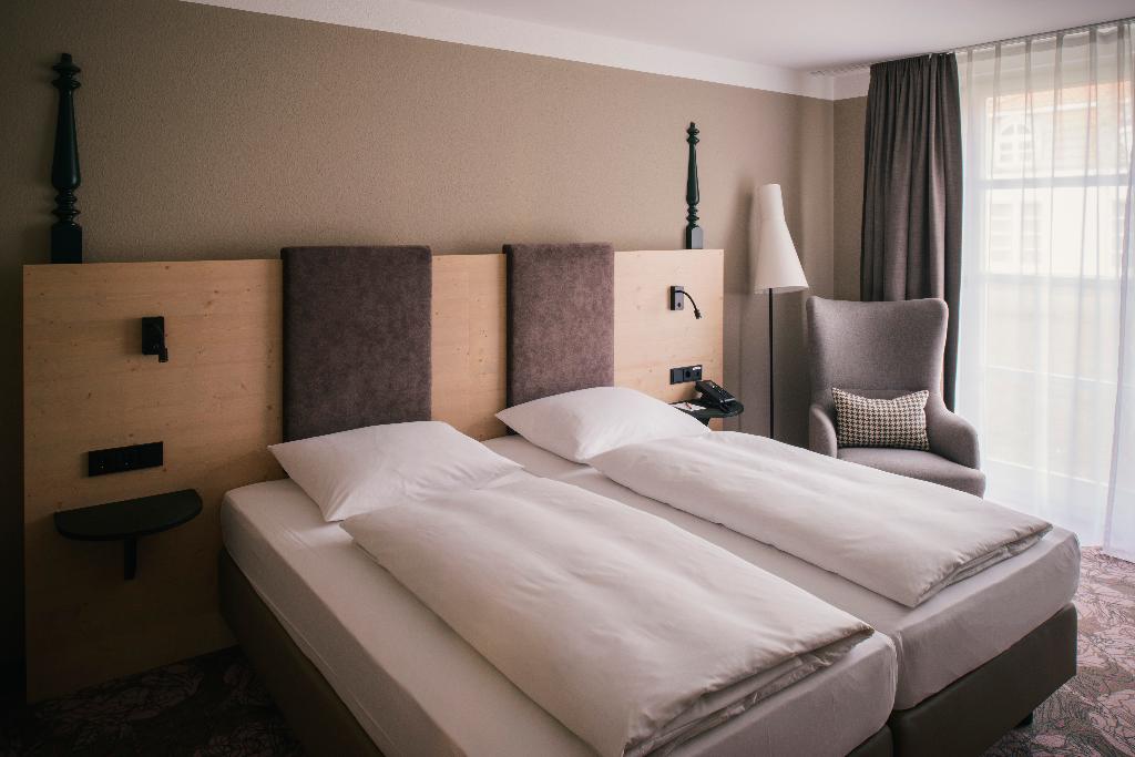 hotel-thumb