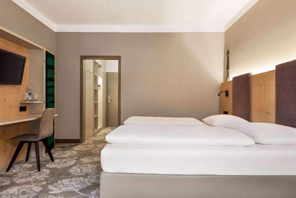 hotel-thumb