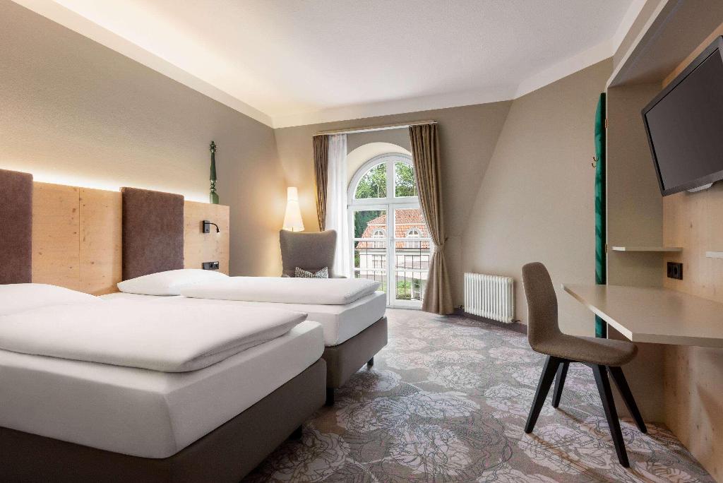 hotel-thumb
