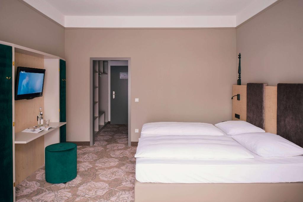 hotel-thumb