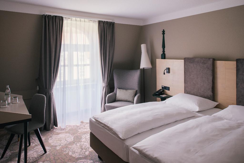 hotel-thumb