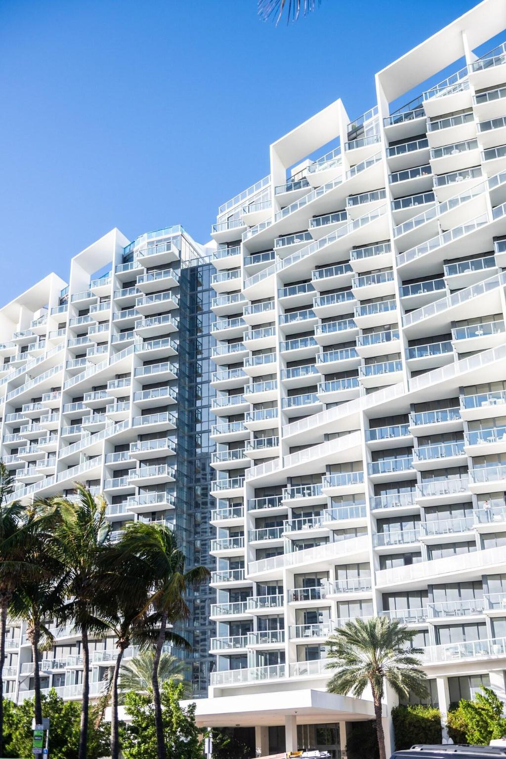 W South Beach photo 477