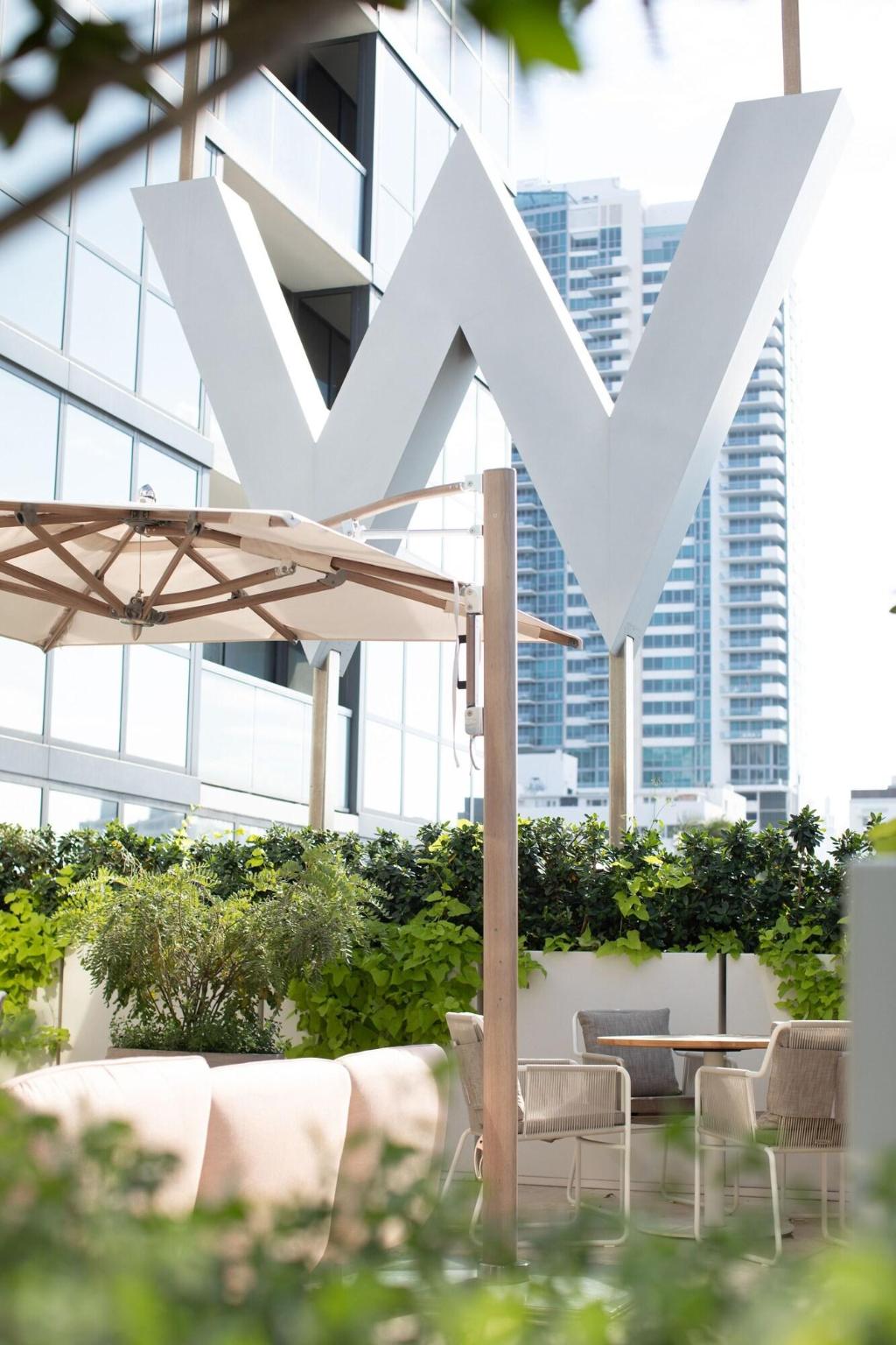 W South Beach photo 451