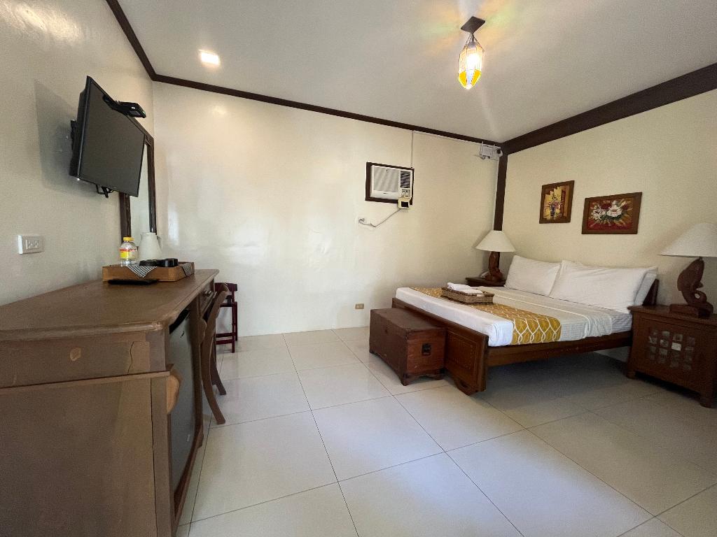 Puerto Del Sol Beach Resort And Hotel Club