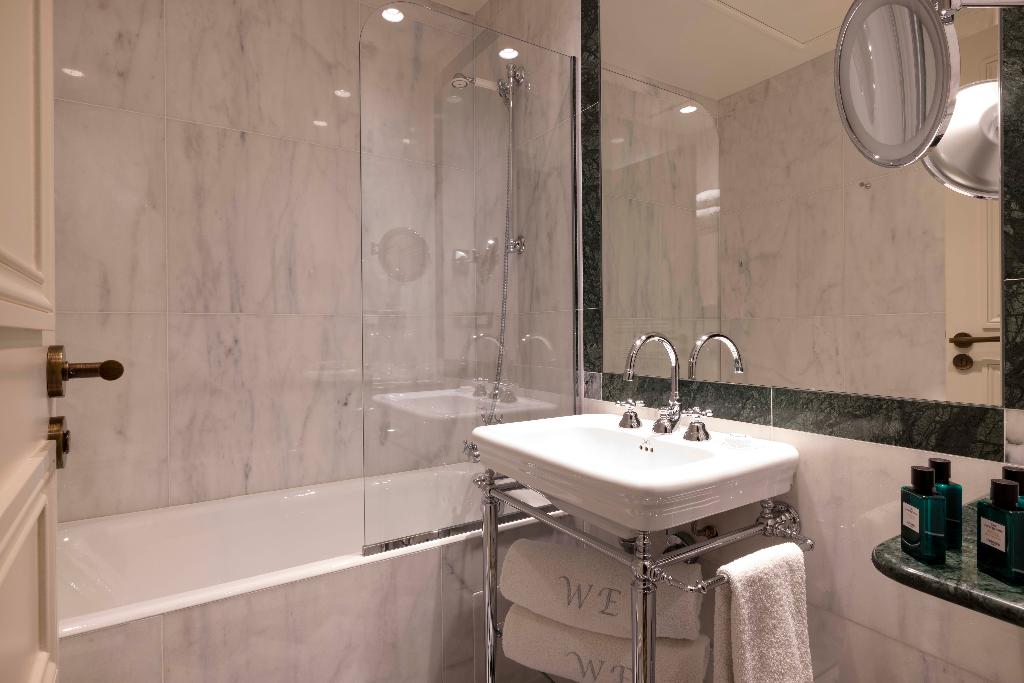 Hotel West end Paris, Frankreich, Paris. Großes 1