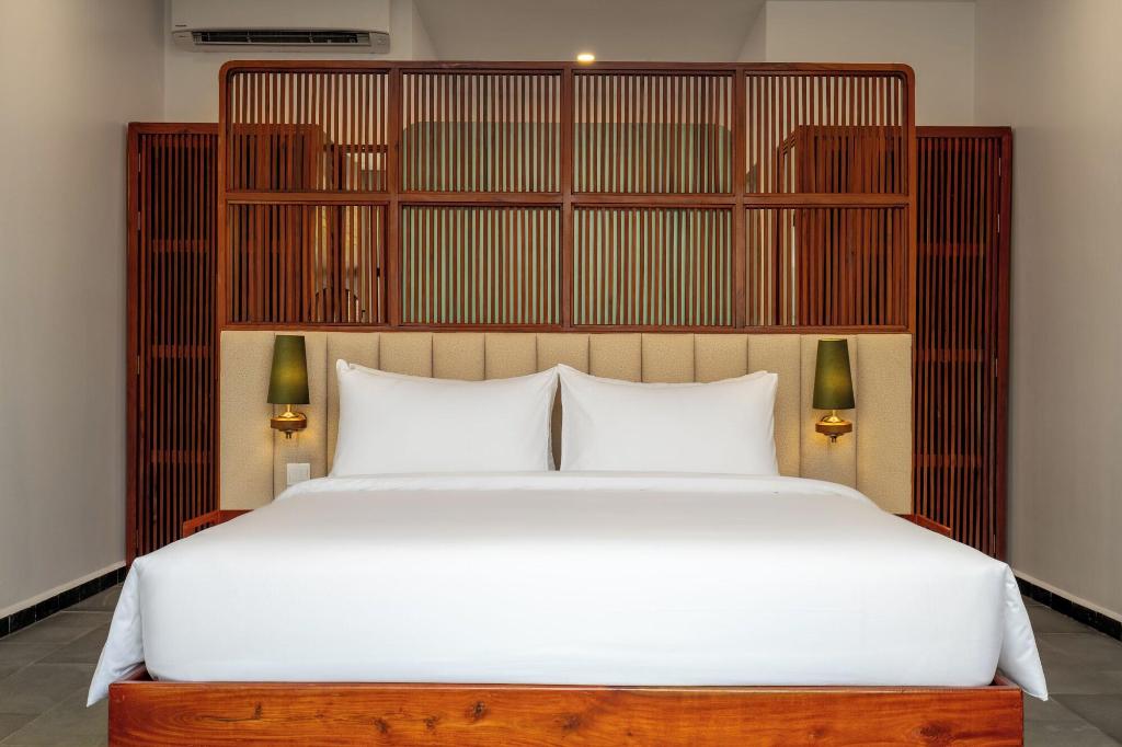 Two Seasons Siem Reap Hotel