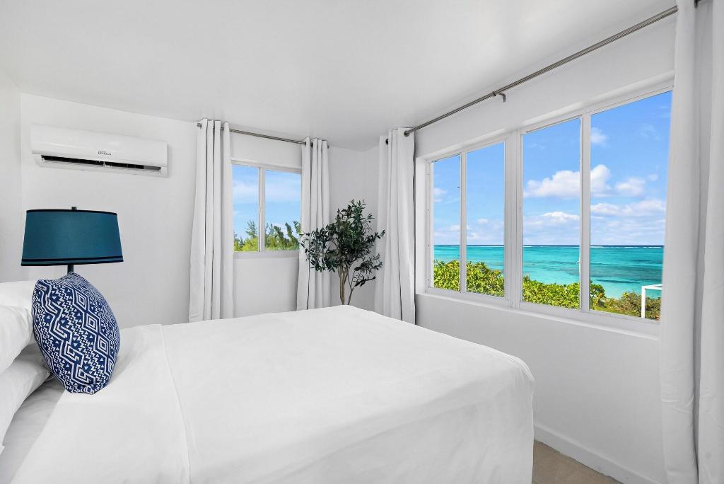 Pelican Beach Hotel