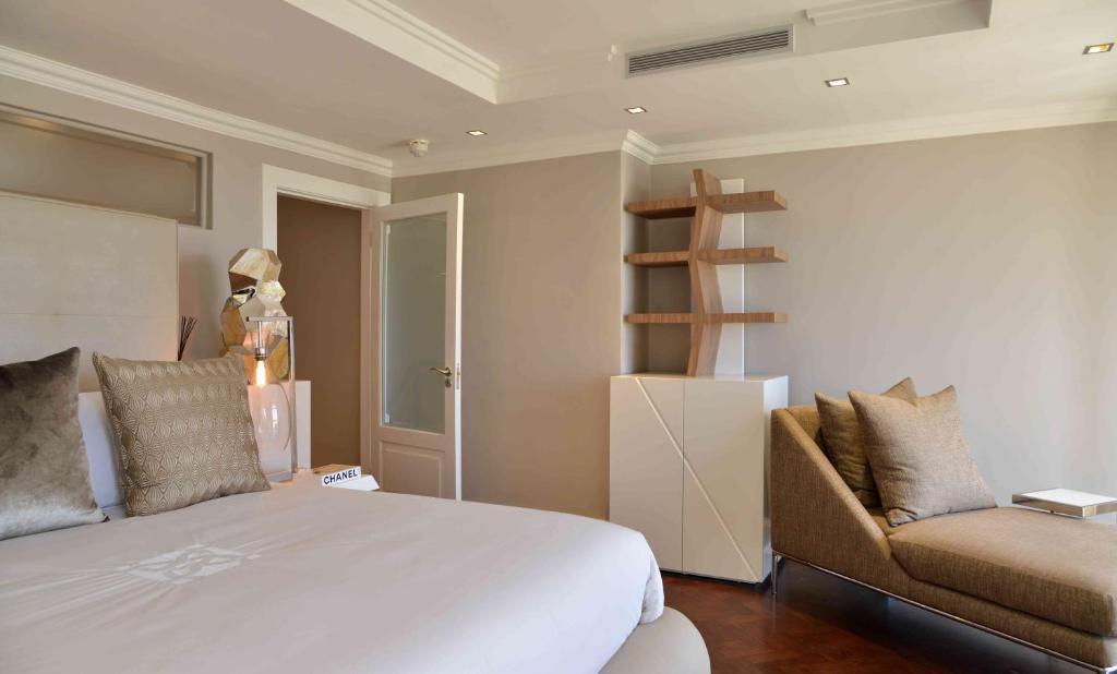 Cape Royale Residences