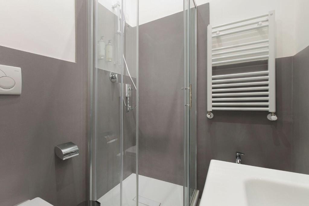 Velia Relais