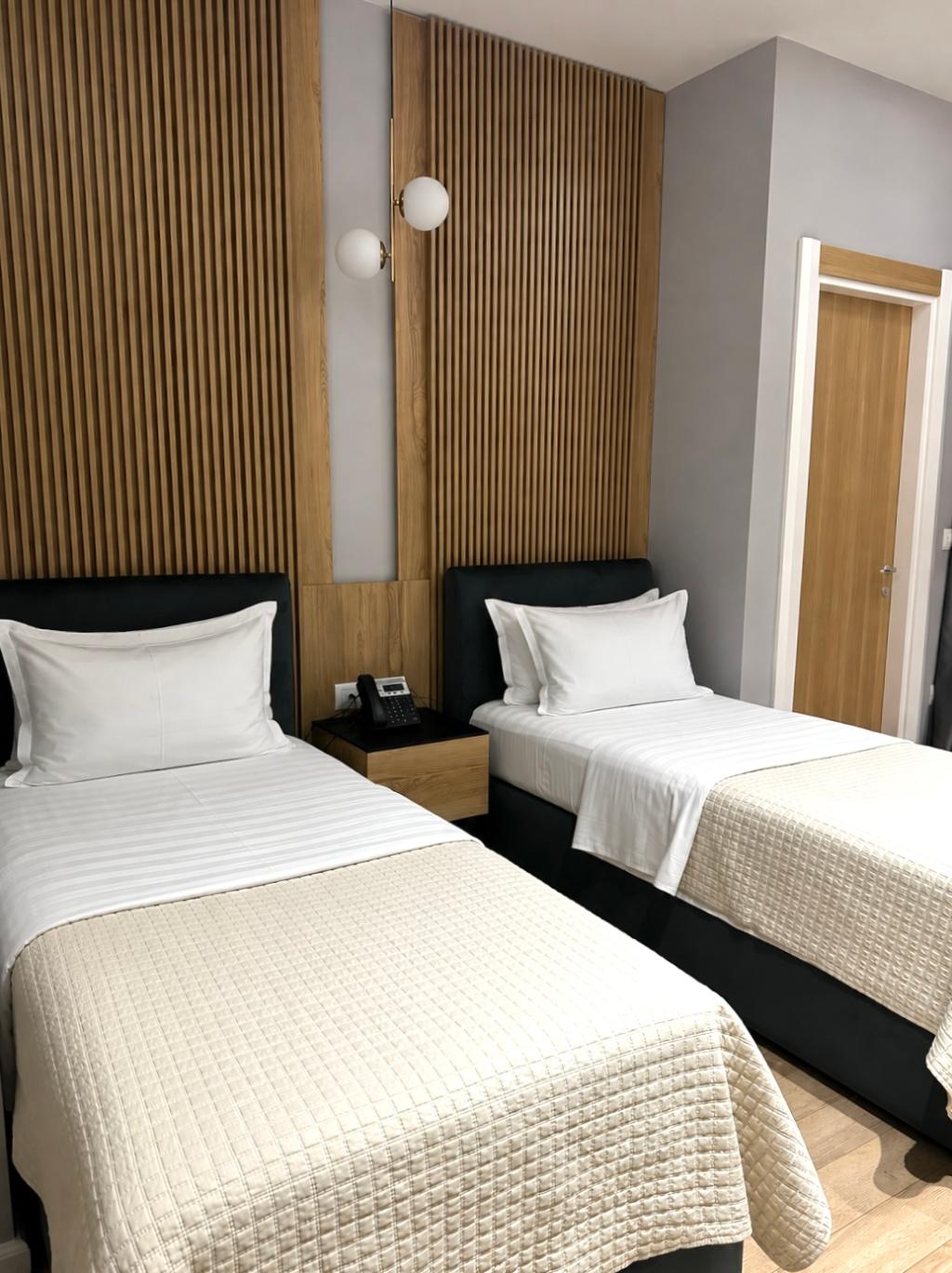 Lord Hotel
