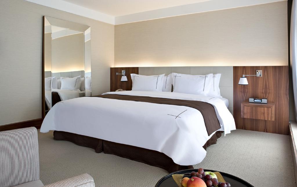 hotel-thumb
