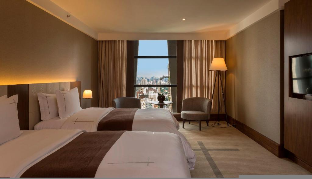 hotel-thumb