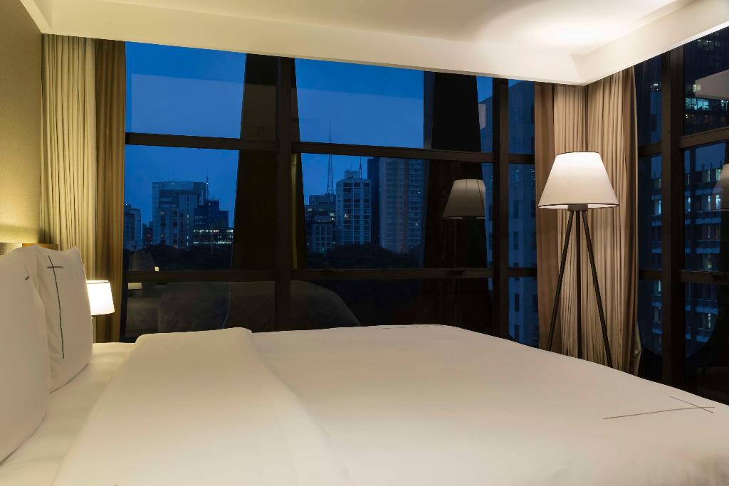 hotel-thumb