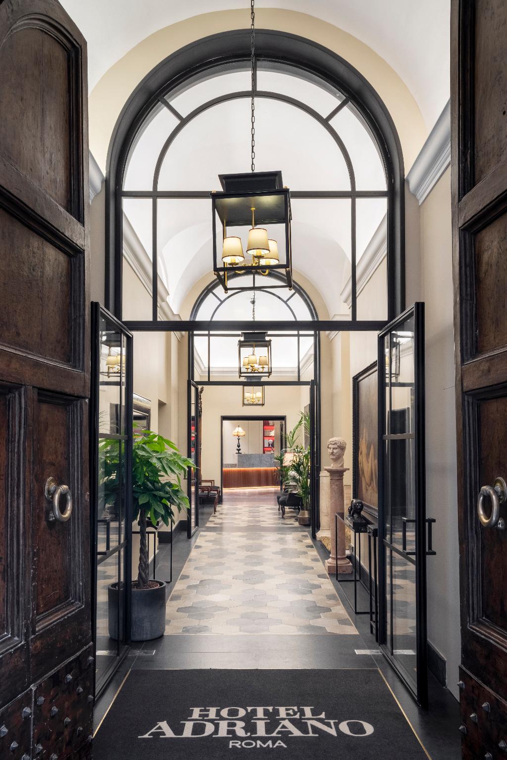 Hotel Adriano Rooftop, Italien, Rom. Großes 2