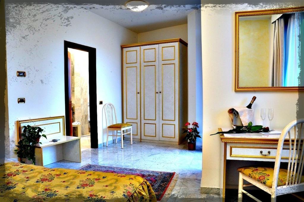 Hotel Alexander