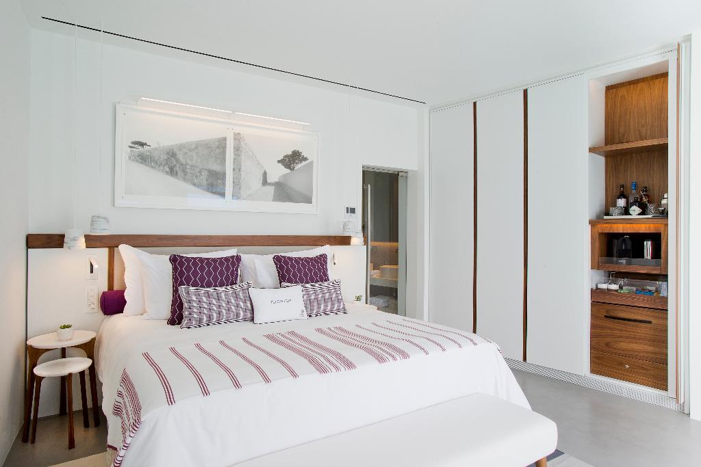 Grace Hotel Santorini