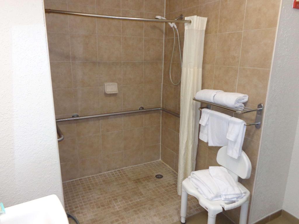 hotel-thumb