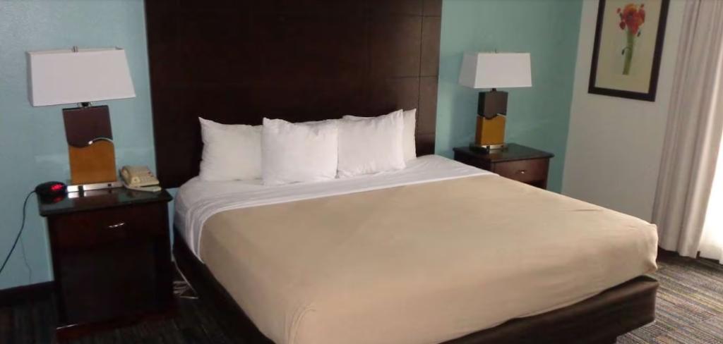 hotel-thumb