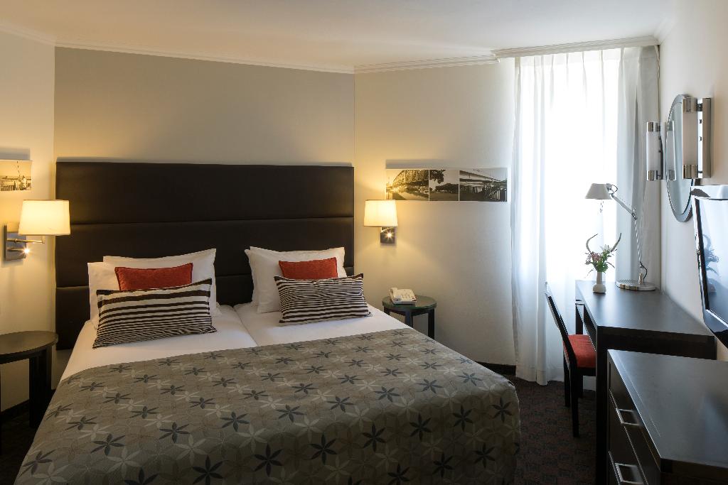 Metropolitan Hotel