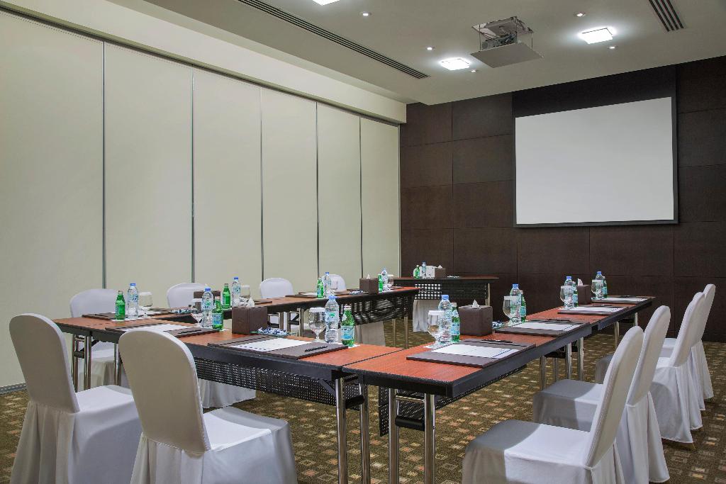 Yas Island Rotana Hotel photo 64
